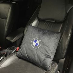 Gối và chăn mền 2 IN 1 Logo BMW - Sử dụng làm tựa lưng, chăn đắp văn phòng và ô tô cao cấp