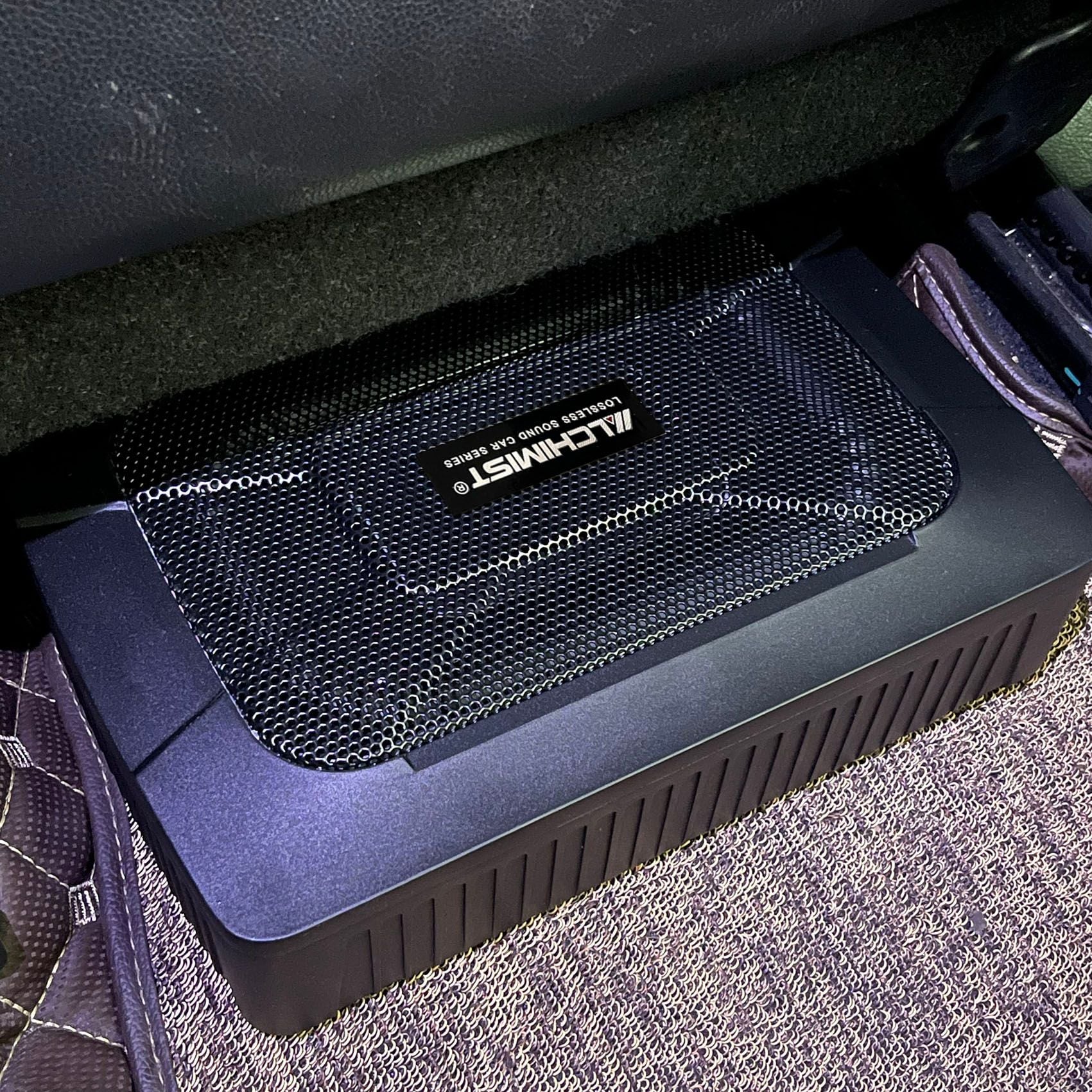 Loa Sub Gầm Ghế Alchimist AS-801