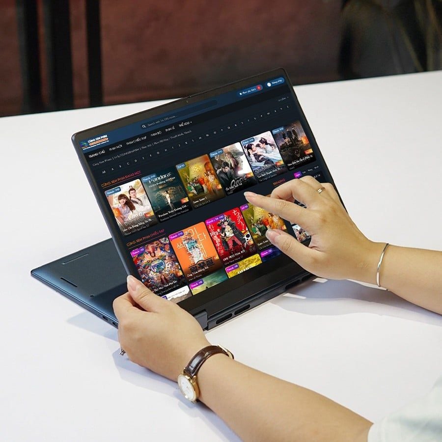 Laptop Dell Inspiron 14 2-in-1 7445 (Ryzen 5 8640HS, Ram 16GB, SSD 512GB, 14'' FHD + Touch, Midnight Blue)