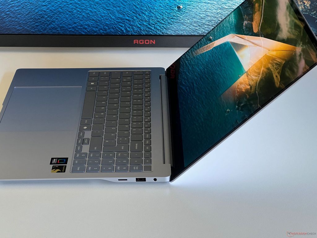 Laptop Samsung Galaxy Book4 Edge 16 (Snapdragon X Elite, RAM 16GB DDR5, SSD 512GB, Qualcomm® Adreno, 16