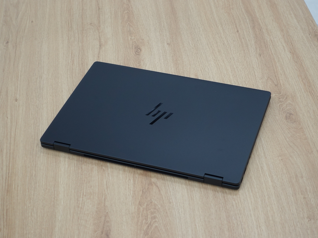 Laptop AI HP Omnibook 7 14-fr0027nr (Ultra 5 225U, 16GB RAM, 512GB SSD, 14