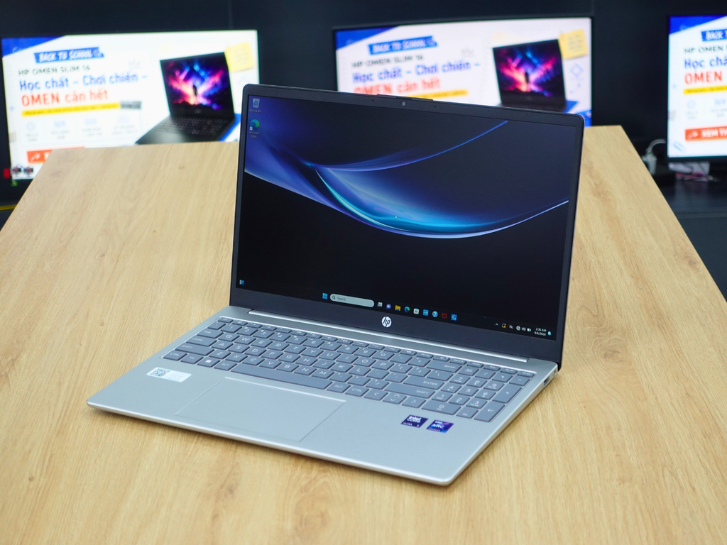 Laptop HP 15-fd1060TU 9Z2X8PA (Intel Core Ultra 7-155H | 16GB | 512GB | Intel Arc | 15.6 inch FHD | Win 11 | Bạc)