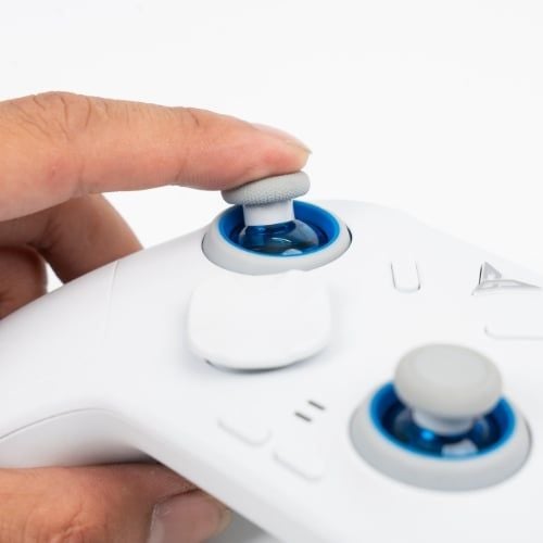 Tay cầm chơi game FLYDIGI Direwolf 4 – Wireless Gaming Controller