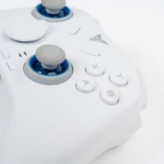 Tay cầm chơi game FLYDIGI Direwolf 4 – Wireless Gaming Controller