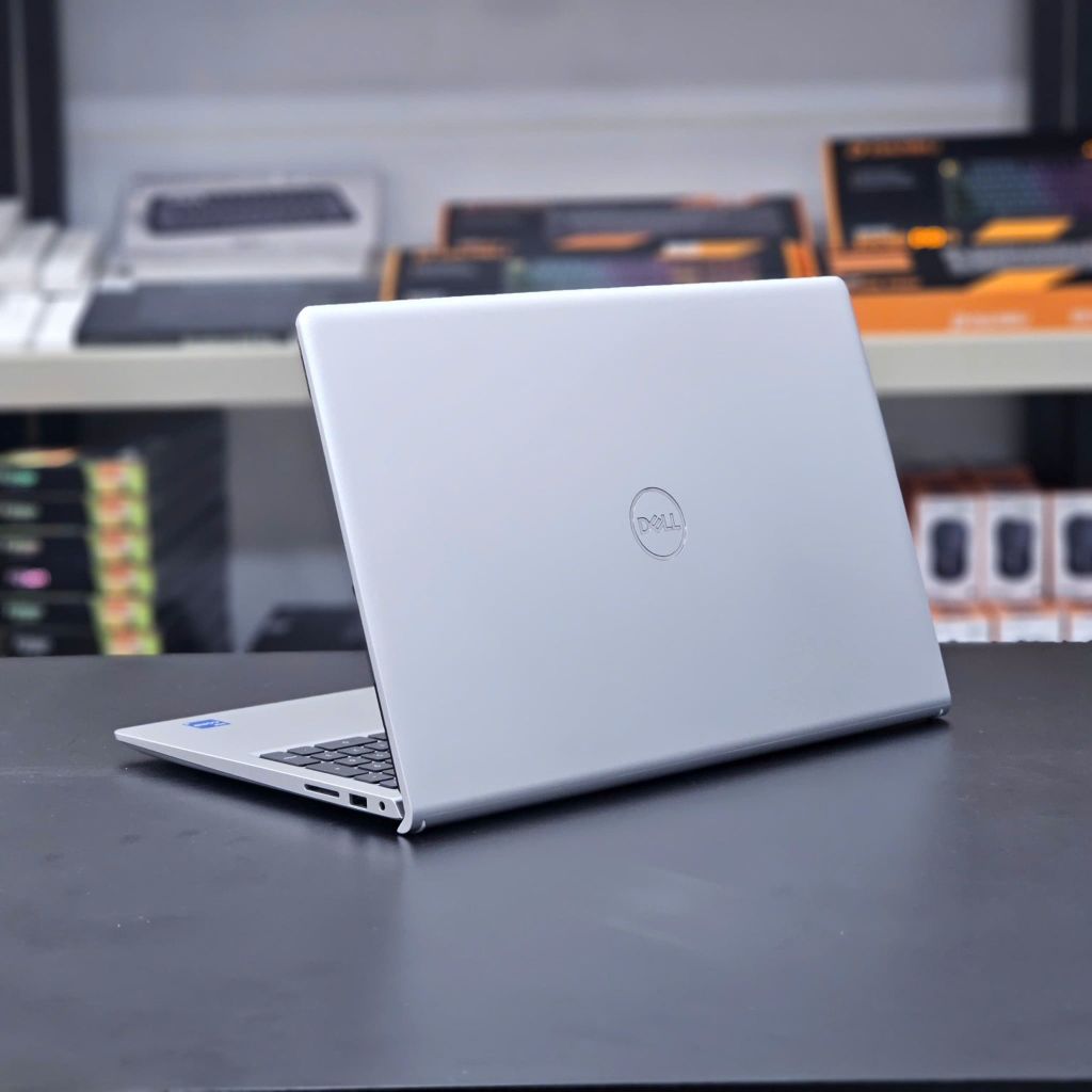 Laptop Dell 15 DC15250 (Intel Core i5-1334U, RAM 16GB, SSD 512GB, 15.6