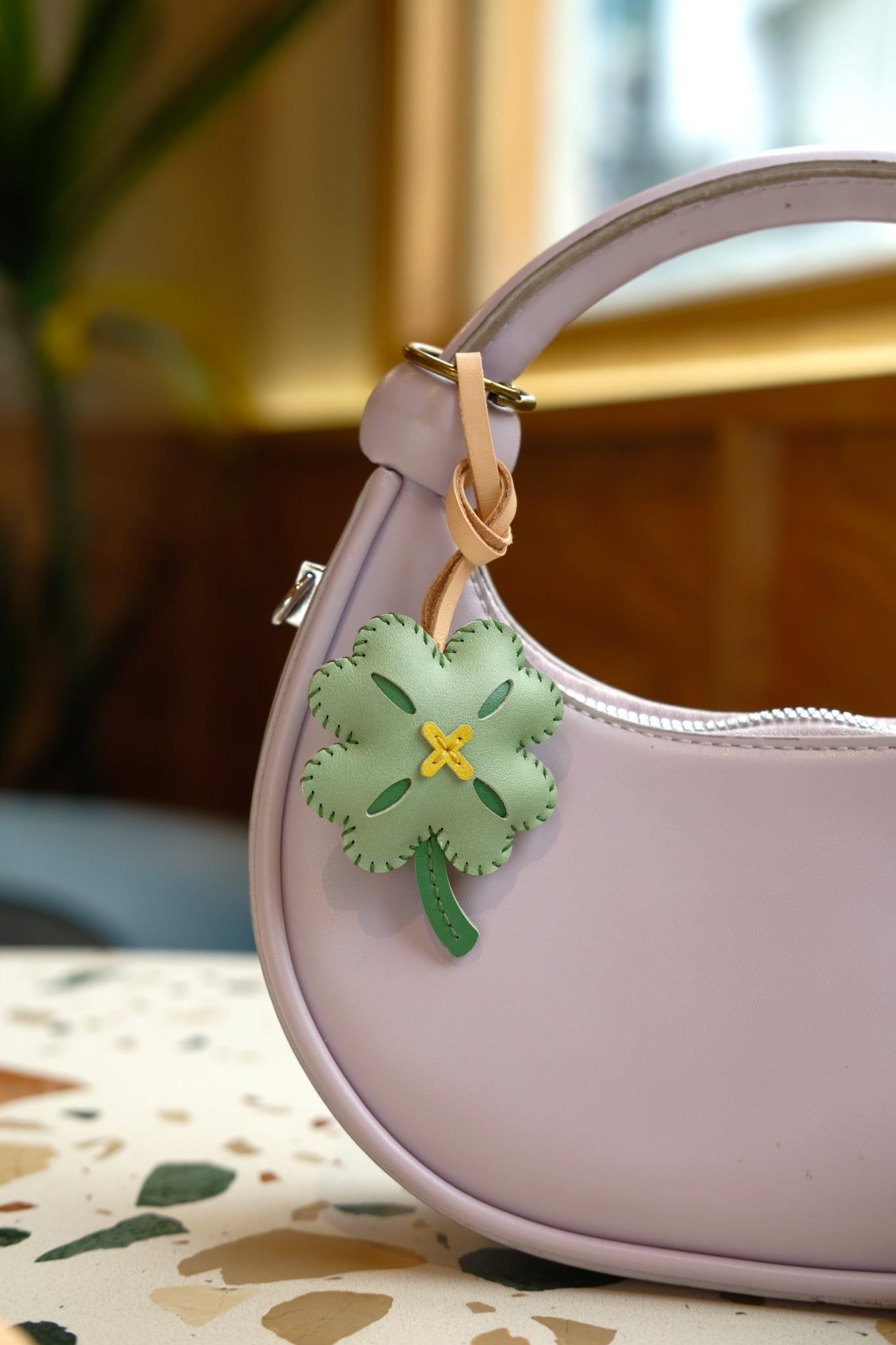  Bộ Sưu Tập Móc Khóa Da Biểu Tượng May Mắn 