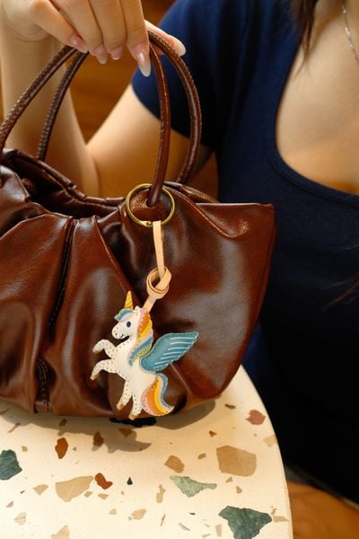  Bộ Sưu Tập Móc Khóa Da Biểu Tượng May Mắn 