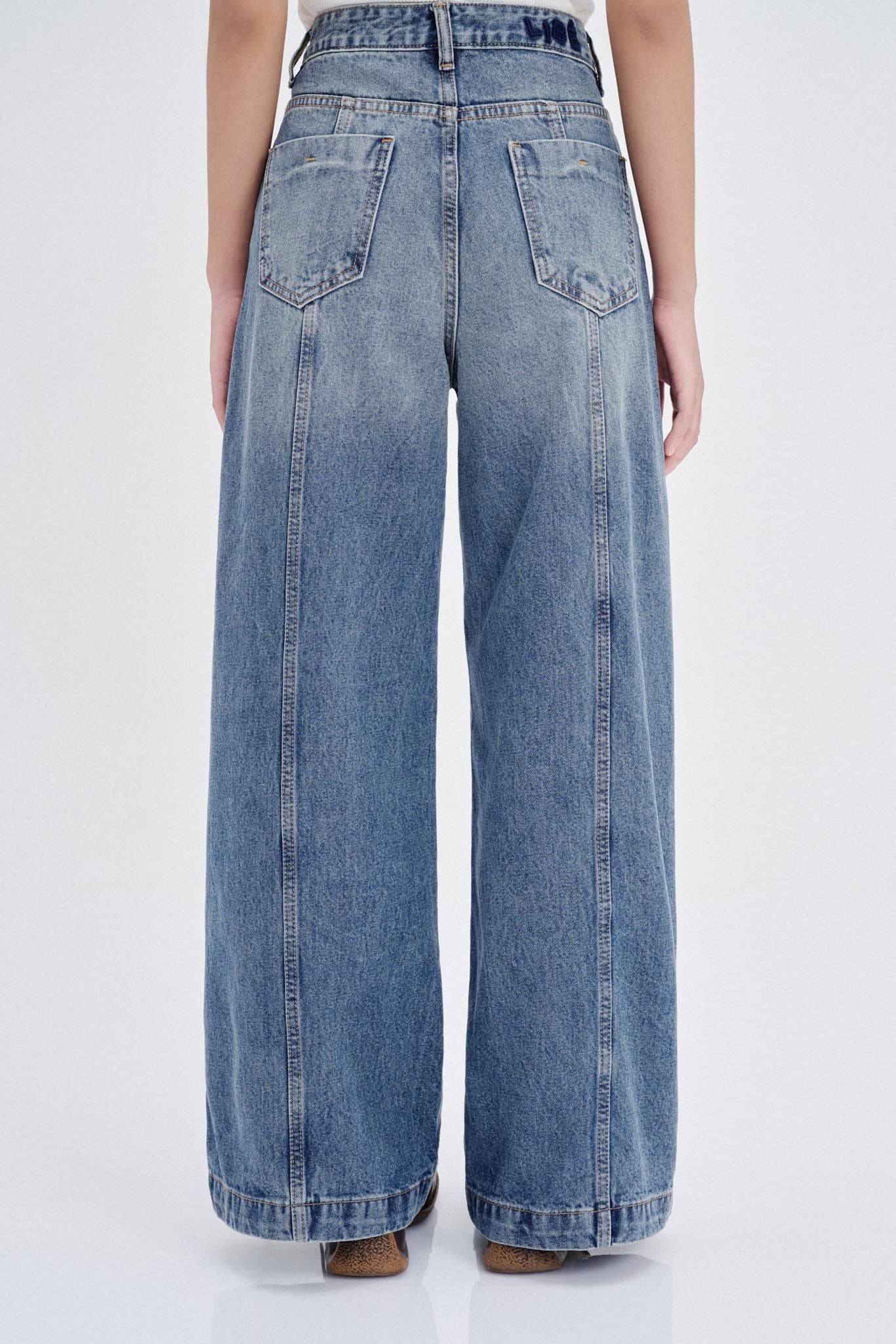  Mid Waist Panel Seam Wide Leg Jeans 