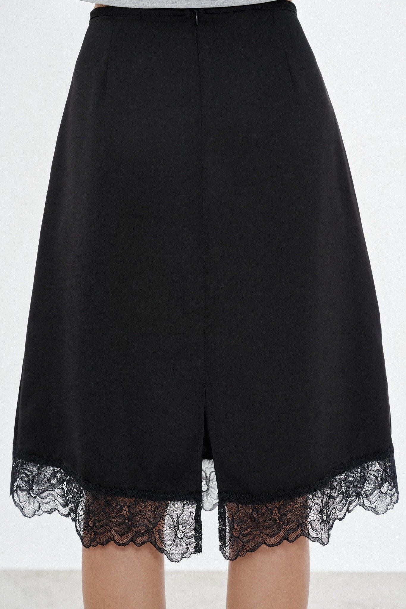  Silky Mid-length Skirt - Black 