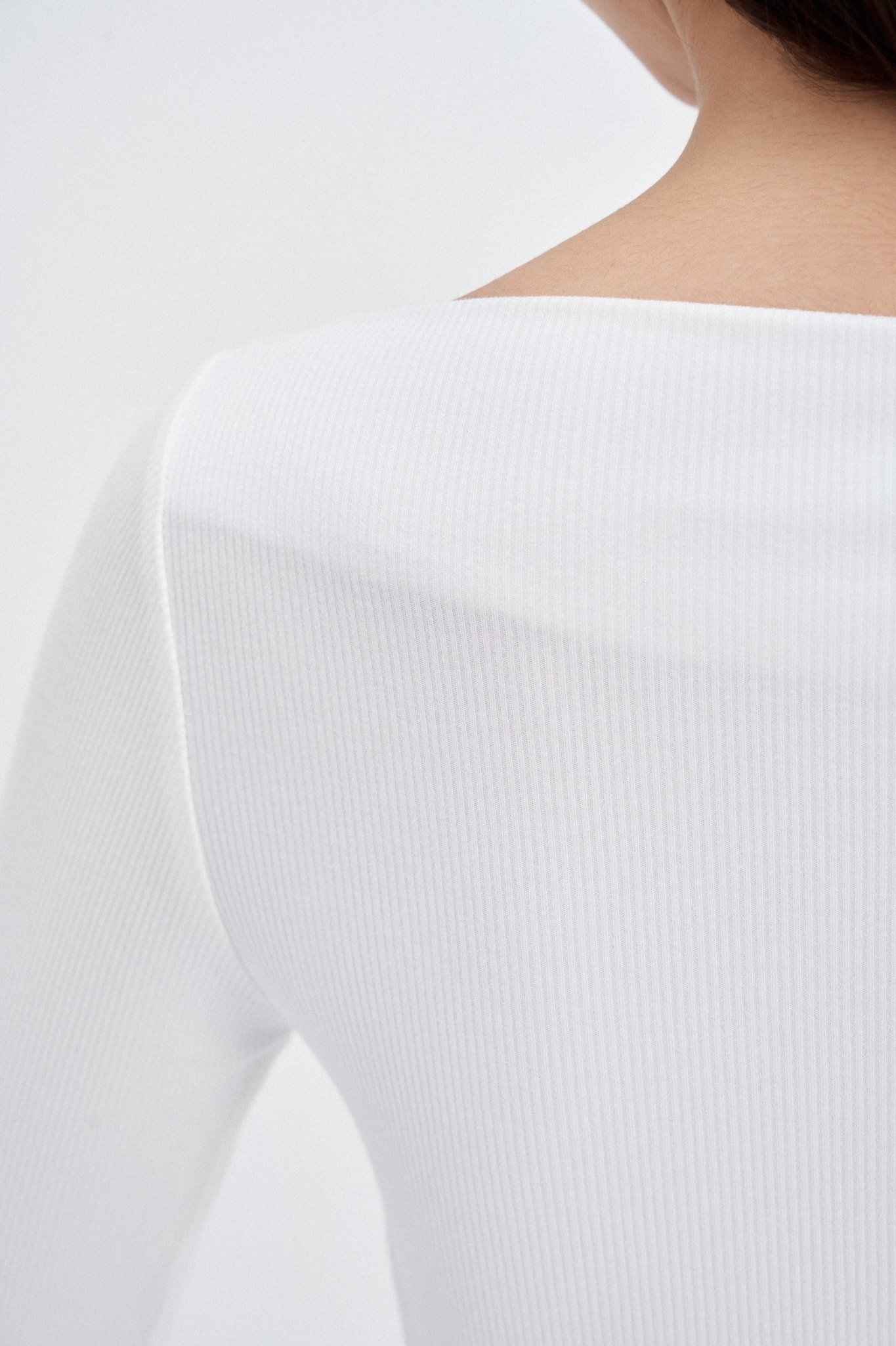  White Boat Neck Top 