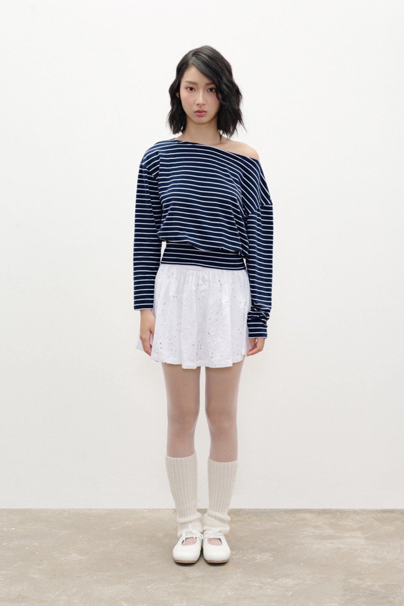  White Embroidered Mini Skirt 