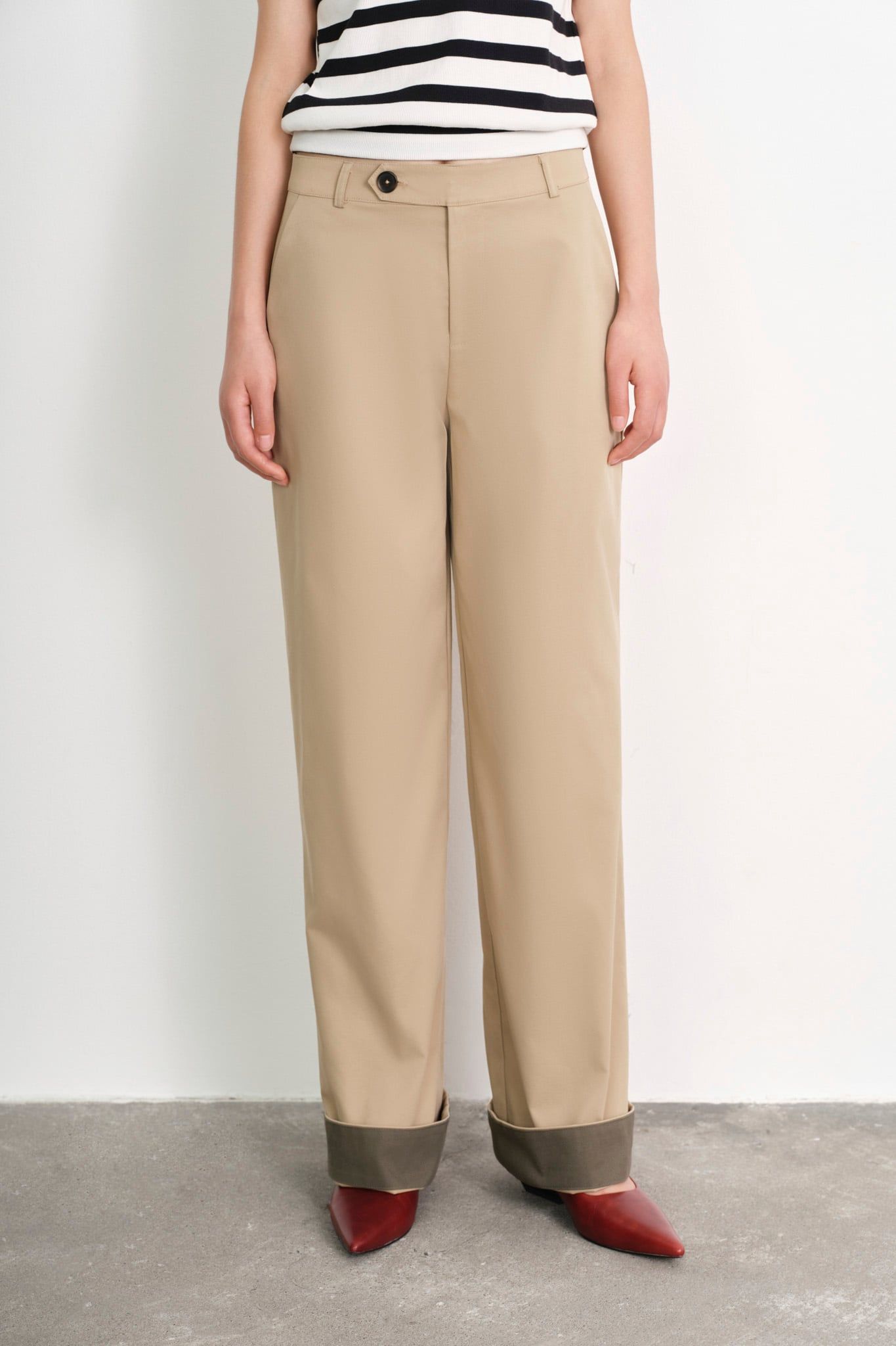  Contrast Cuffed Trousers 