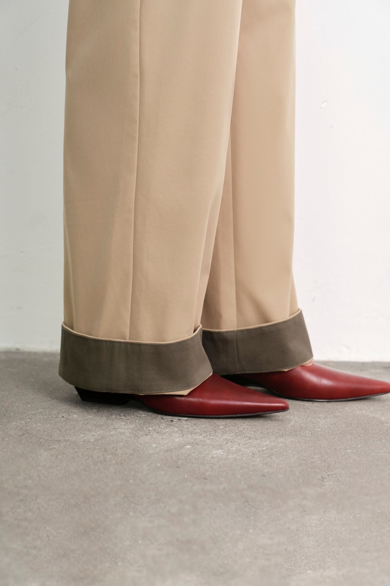  Contrast Cuffed Trousers 