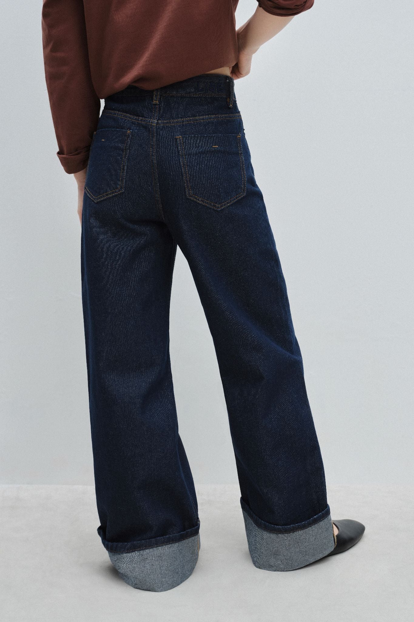  Quần Jeans ống thẳng - Indigo Straight Leg Jeans - LIBÉ 7106 