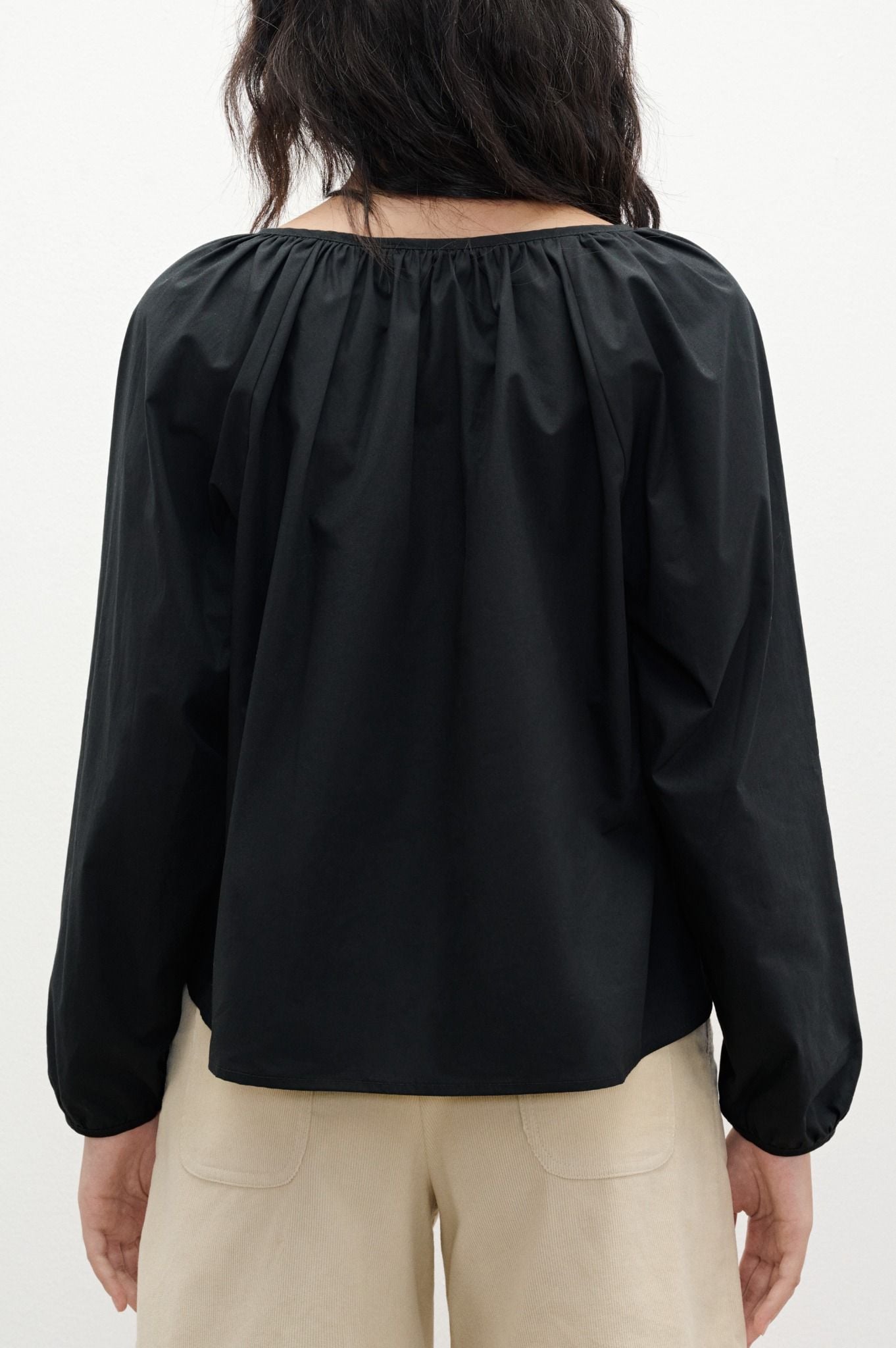  Black Long Sleeve Top 