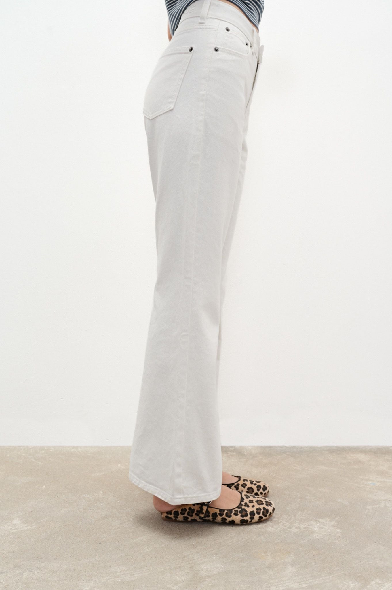  White Flared Denim Jeans 