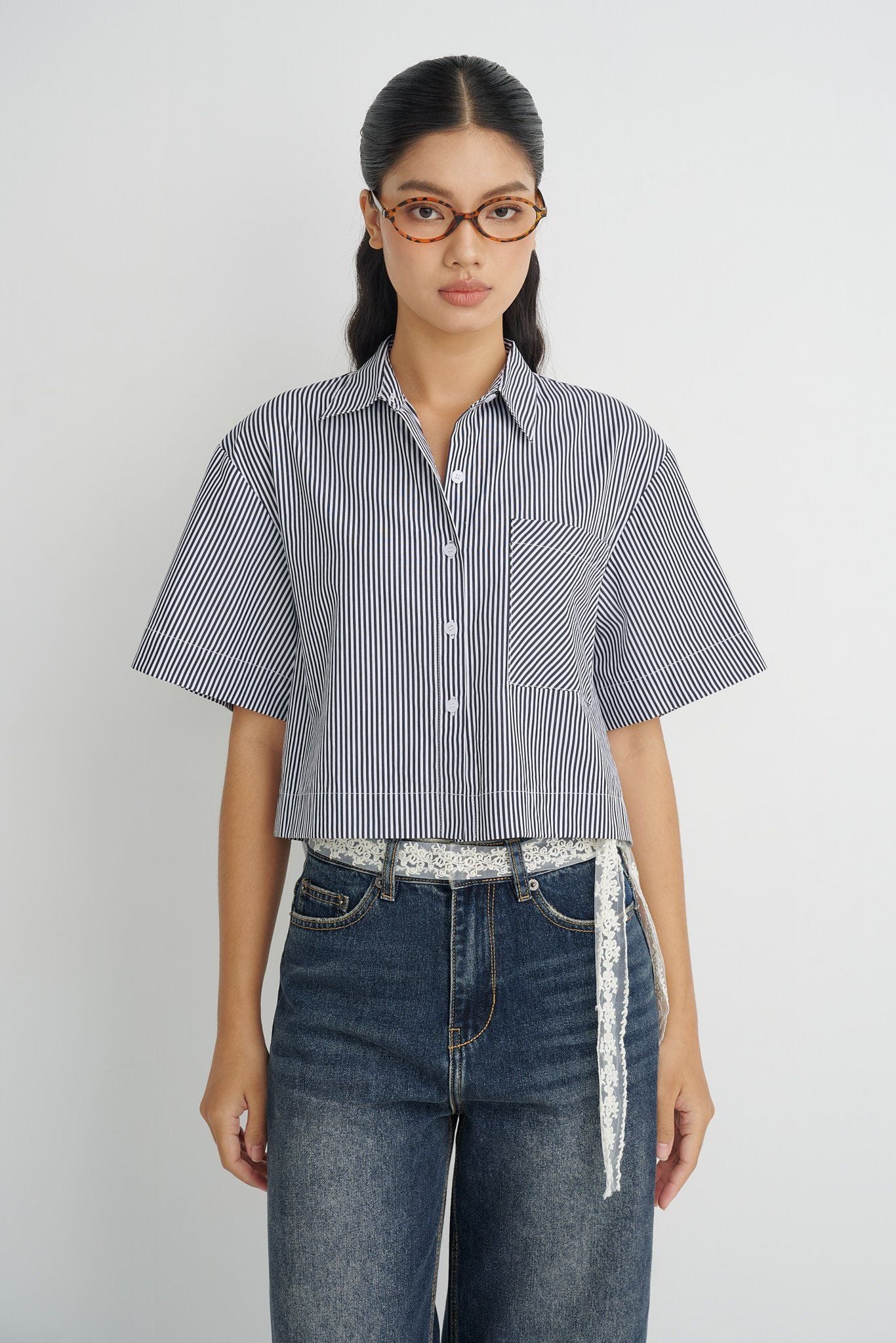  Striped Oversized Crop Shirt 