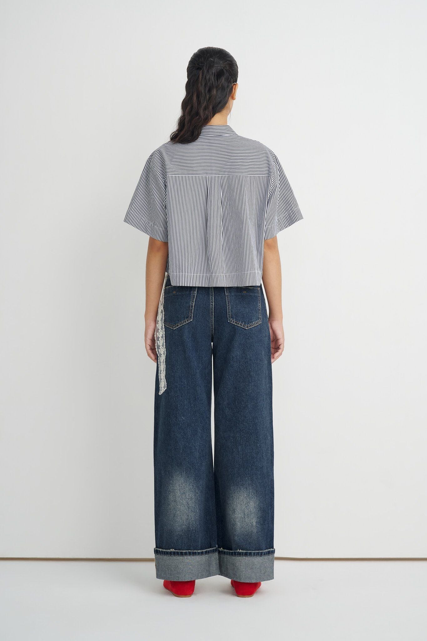  Striped Oversized Crop Shirt 