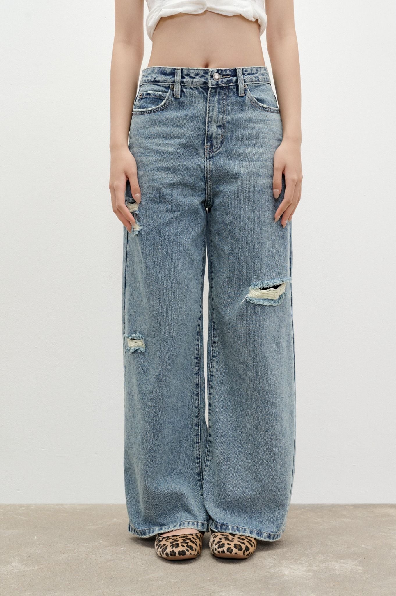  Medium Blue Ripped Jeans 