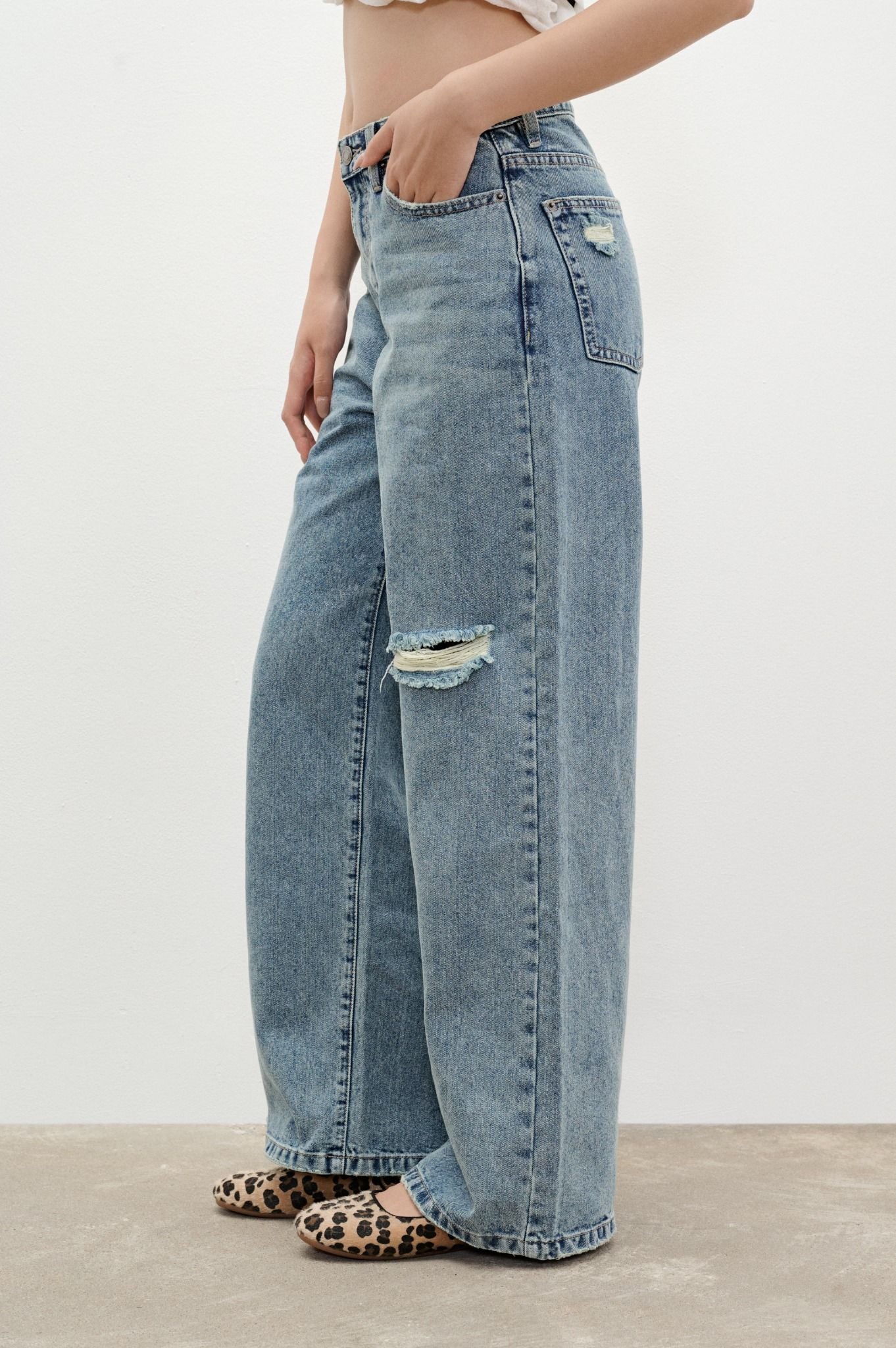  Medium Blue Ripped Jeans 