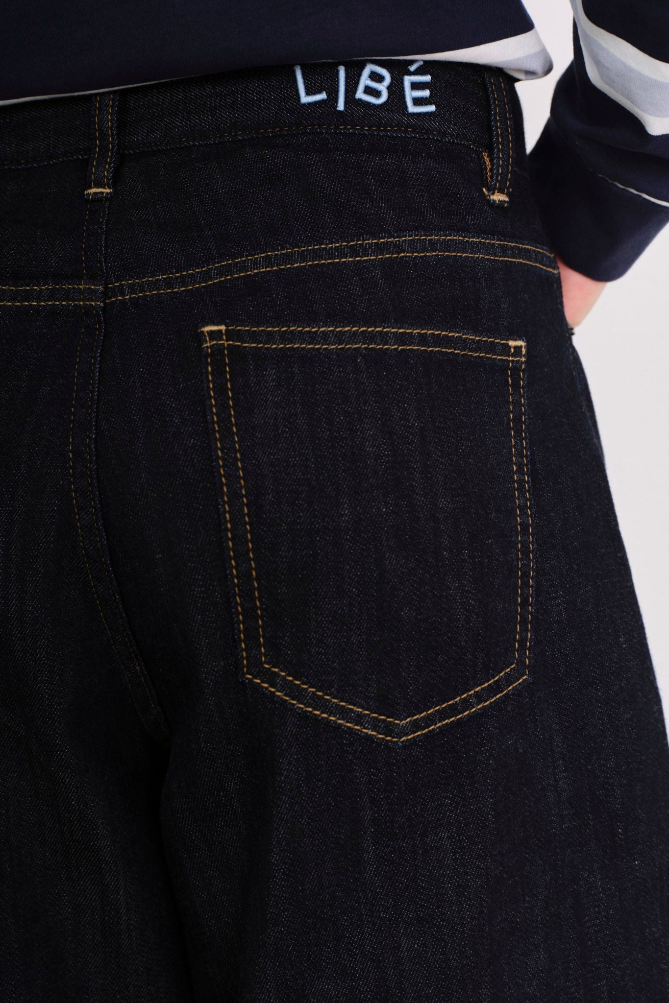  Quần Jeans ống cong - Deep Rinse Barrel Jeans - LIBÉ 7636 