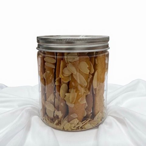 Hộp cookies lưỡi mèo hạnh nhân