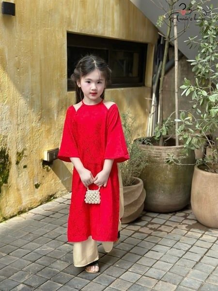  Áo Dài Gấm Khuê Liên Cổ Yếm - Màu đỏ 