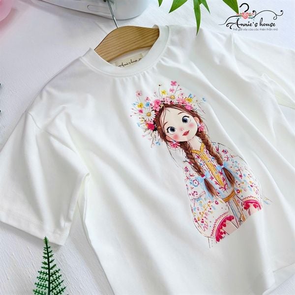  Áo thời trang Belle Fleur - Áo thun in hình cô gái - Trắng 
