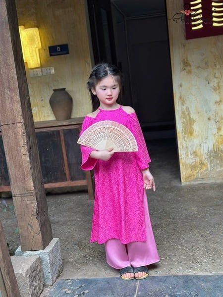  Áo Dài Gấm Khuê Liên Cổ Yếm - Màu Hồng 