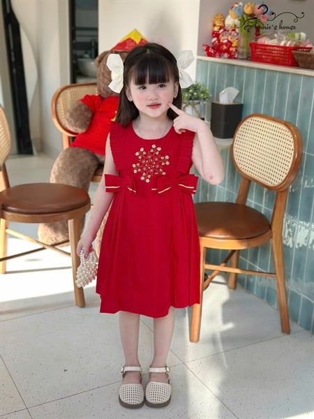  Clara Dress – Đầm Bèo Xếp Thêu Hoa Nơ Eo - Đỏ 