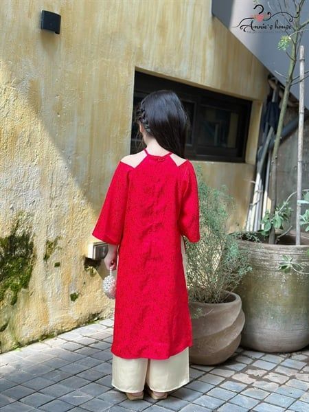  Áo Dài Gấm Khuê Liên Cổ Yếm - Màu đỏ 