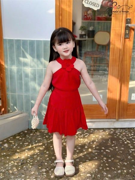  Set Đầm Rosalie Cổ Yếm Đính Hoa Chân Váy Xoè Màu Đỏ 