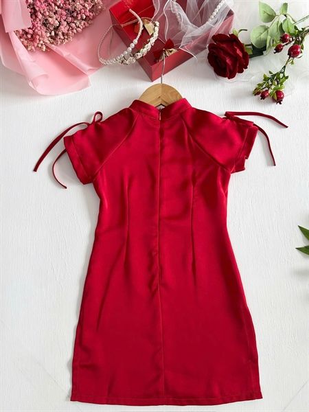  Hồng Yên Dress - Đầm sườn xám đỏ đính ngọc trai 