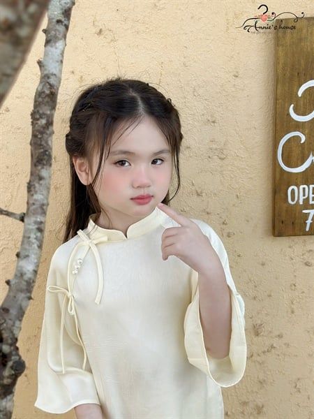  Áo Dài Ngọc Yên Đính Hạt - Màu Vàng 