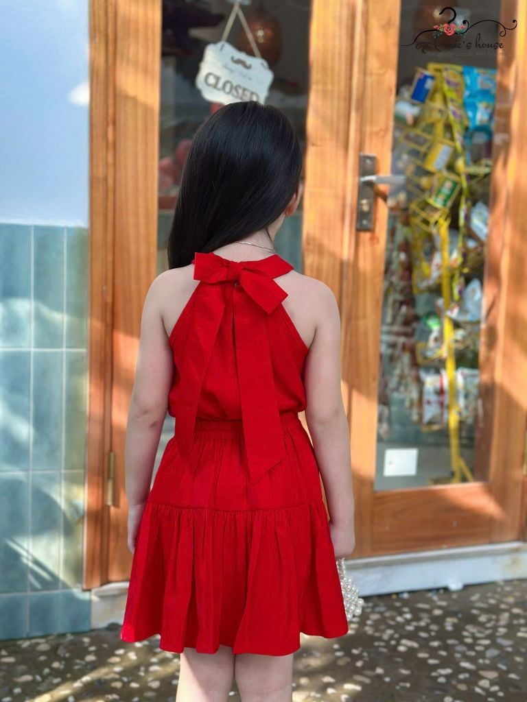  Set Đầm Rosalie Cổ Yếm Đính Hoa Chân Váy Xoè Màu Đỏ 