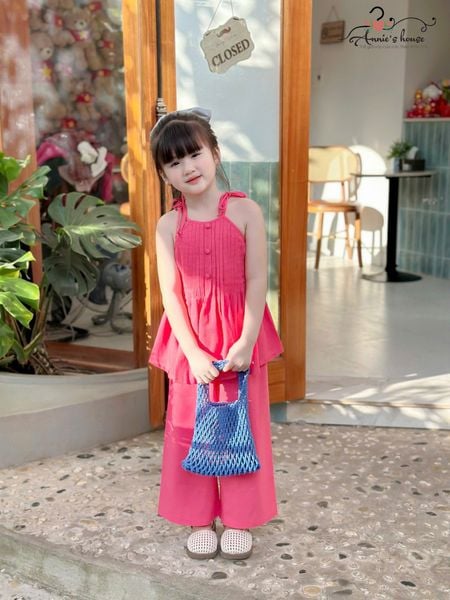  Mai Hạ Set – Set yếm linen xếp pli cao cấp cho bé gái - Hồng 