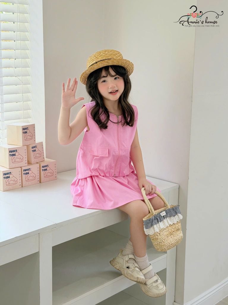  Momo Set – Bộ Gile Khóa Kéo & Chân Váy Năng Động - Hồng 