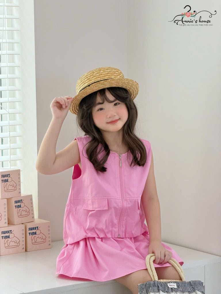  Momo Set – Bộ Gile Khóa Kéo & Chân Váy Năng Động - Hồng 
