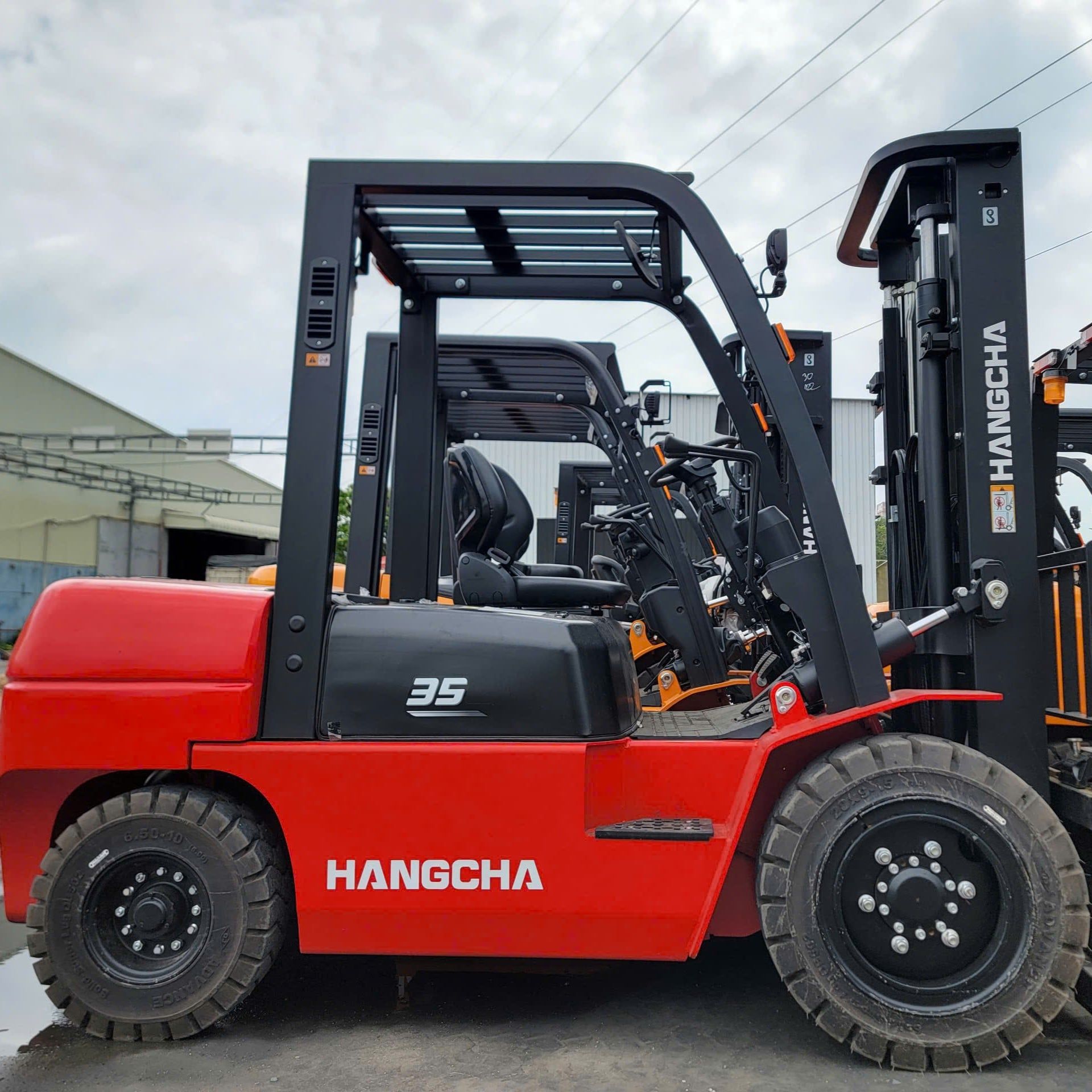  Xe Nâng Dầu 3.5 Tấn Mới 100% || Giá Hơn 210 Triệu || Bảo Hành 2 Năm 