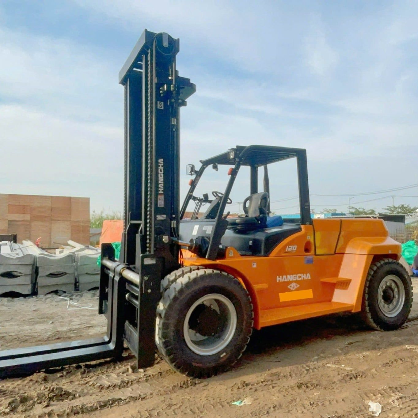 Xe Nâng Dầu 12 Tấn Mới 100% || Giá Tốt || Bảo Hành 2 Năm 
