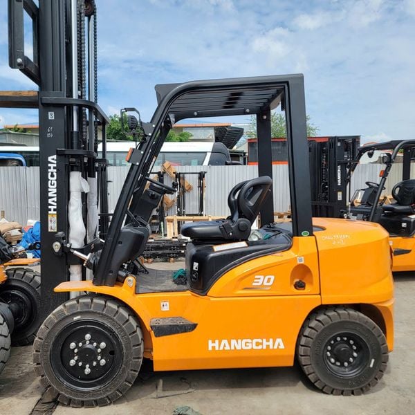 Xe Nâng Dầu 3 Tấn Động Cơ Mitsubishi S4S Hangcha CPCD30-XRW55F Bền Bỉ