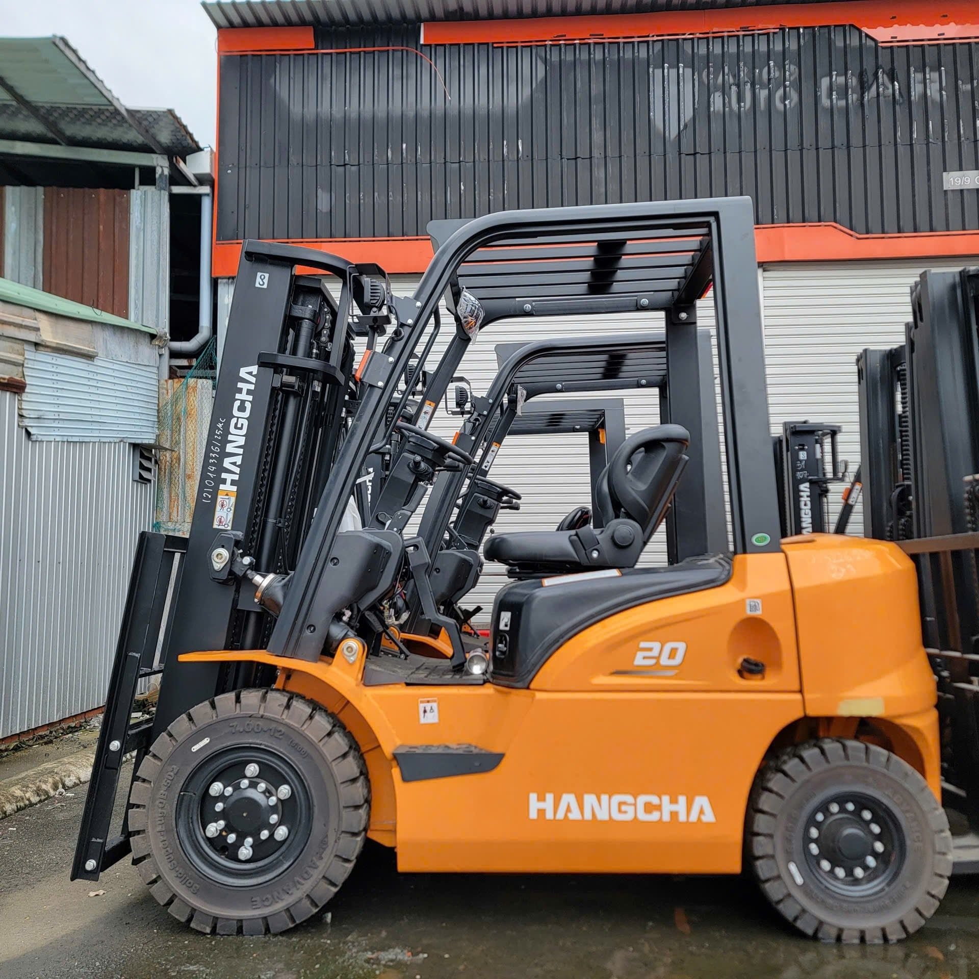  Xe Nâng 2 Tấn Mới 100% Cực Bền Bỉ || Giá Siêu Tốt || Bảo Hành 2 Năm 