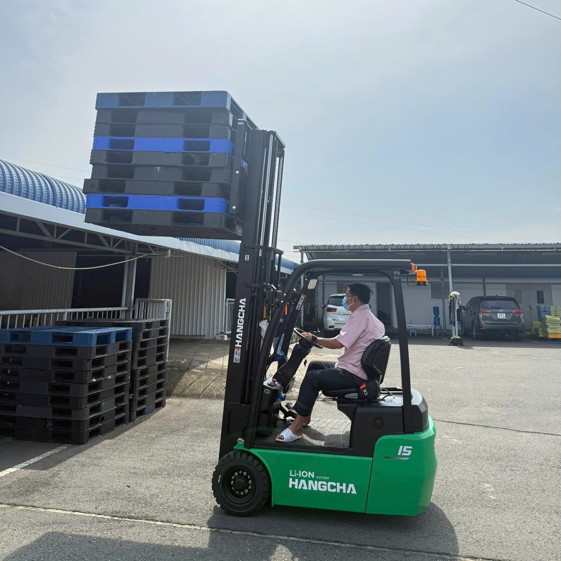  Xe Nâng Điện 1 Tấn - 2 Tấn 3 Bánh Mới 100% || Giá Siêu Rẻ || Bảo Hành 2 Năm 