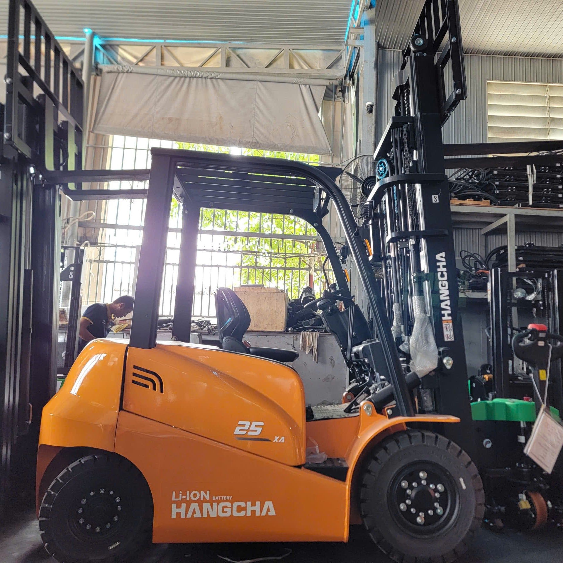  Xe Nâng Điện Lithium 2.5 Tấn Dòng XA 2026 Mới 100% - Bảo Hành Đến 6 Năm - Giá Tốt 