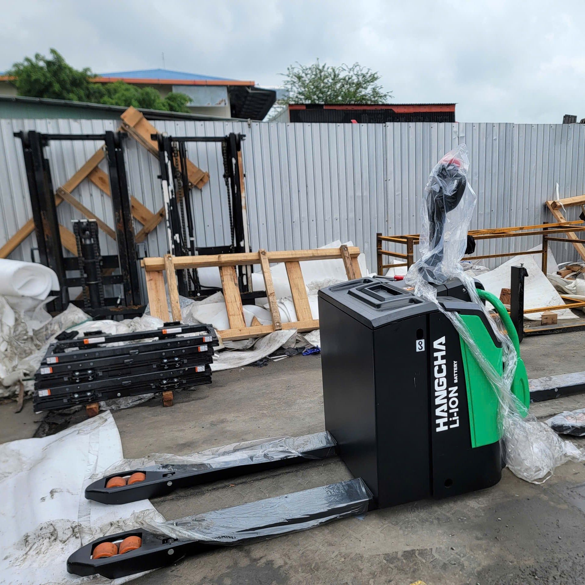  Xe Nâng Tay Điện 2 - 3 Tấn Bệ Đứng Lái || Pin Lithium Sạc 1-2h || Bảo Hành 5 Năm 