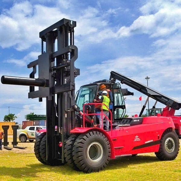  Xe Nâng Dầu 32 Tấn Hangcha | Bền Bỉ, Mạnh Mẽ 