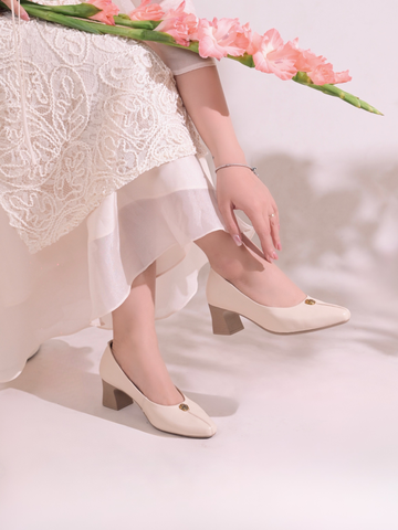 Giày 5cm da dê mũi xoài trơn gắn hoa trà chìm CAMELIA 1520