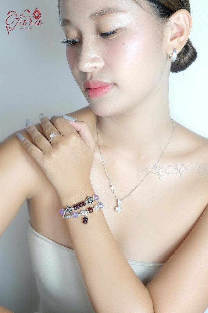  Vòng Garnet, Sunstone, Tourmaline và Thạch Anh Tím 