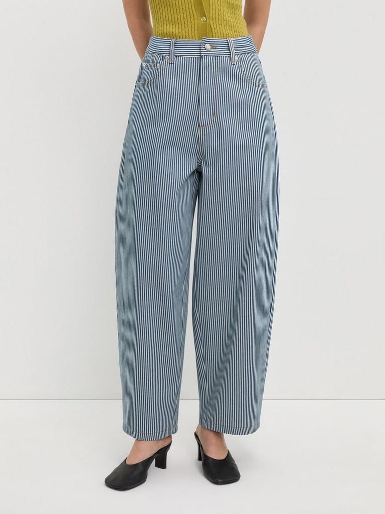  Quần Jeans Ống Cong Kẻ Sọc 