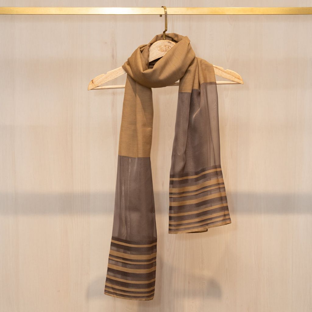  Khăn Choàng Tiara 2S42KAC3R02B (75 x 180 cm) 